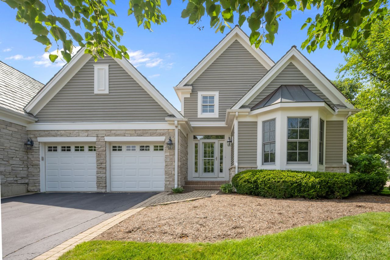 130 S Bradford Court , Lake Forest, IL 60045