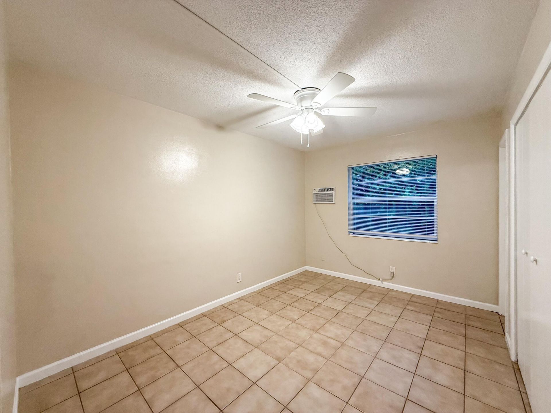 1101 NE 23rd Terrace, Unit 2, Pompano Beach, FL 33062 Photo