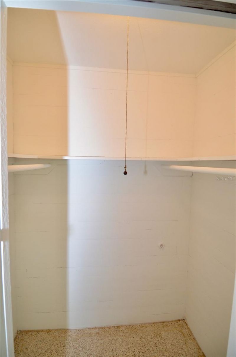 3525 Iroquois Avenue , Sarasota, FL 34234 Photo