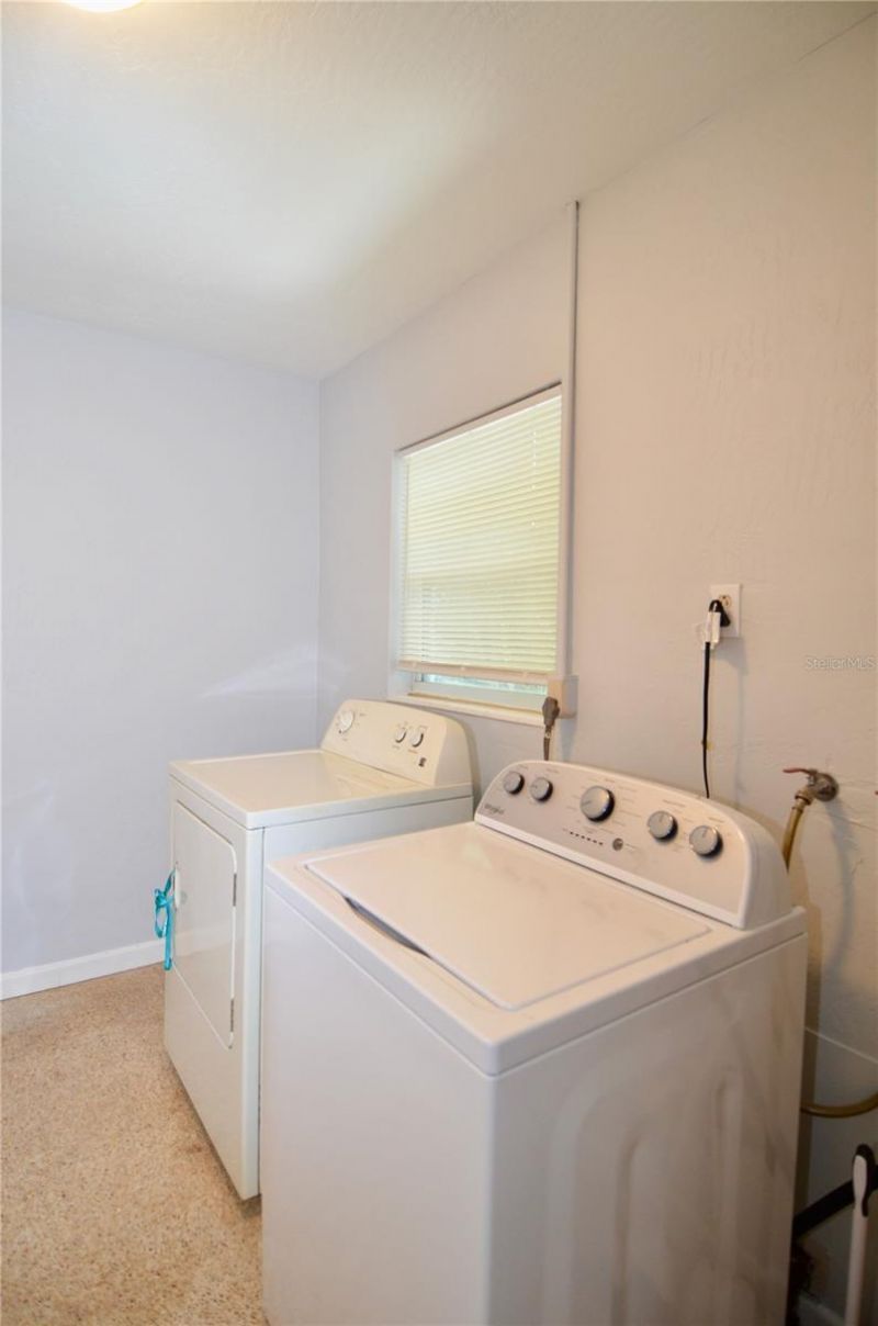 3525 Iroquois Avenue , Sarasota, FL 34234 Photo
