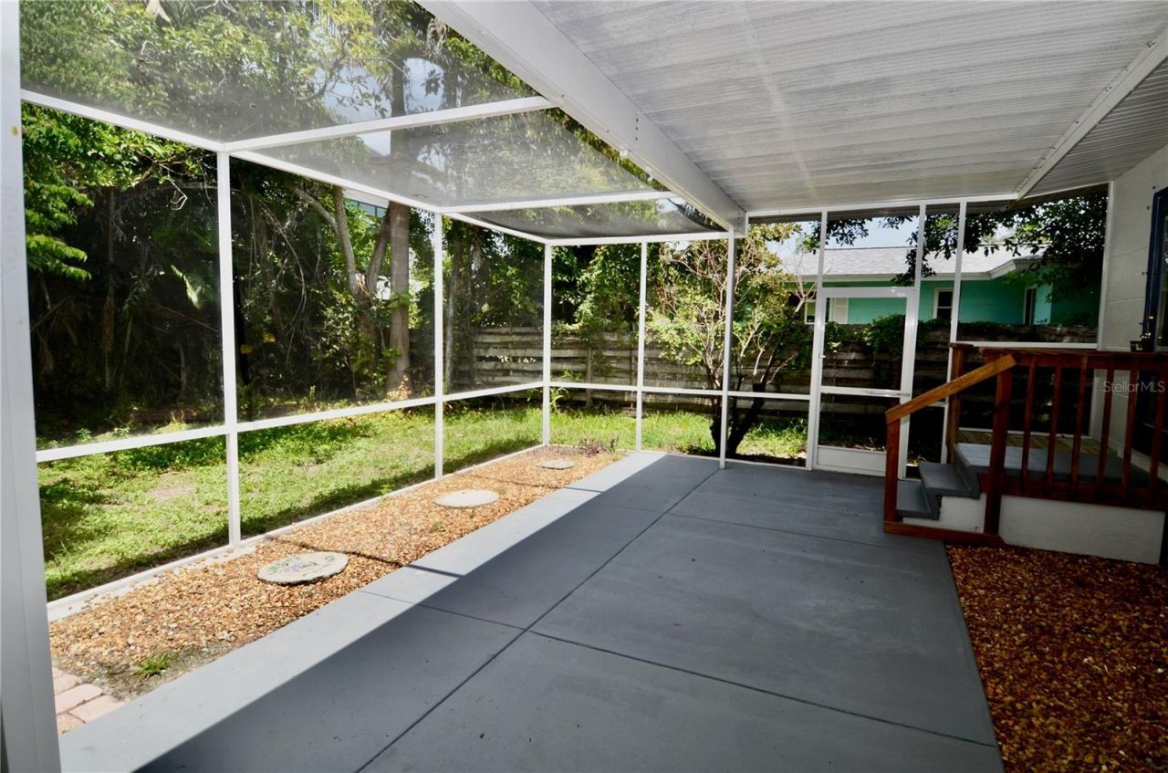3525 Iroquois Avenue , Sarasota, FL 34234 Photo
