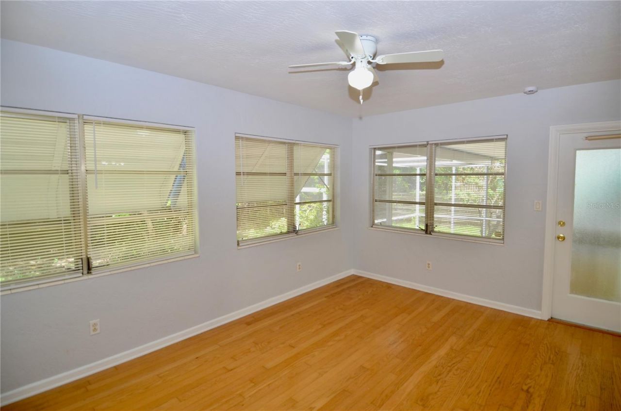 3525 Iroquois Avenue , Sarasota, FL 34234 Photo