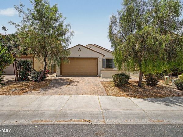 8747 W SOLANO Drive, Glendale, AZ 85305