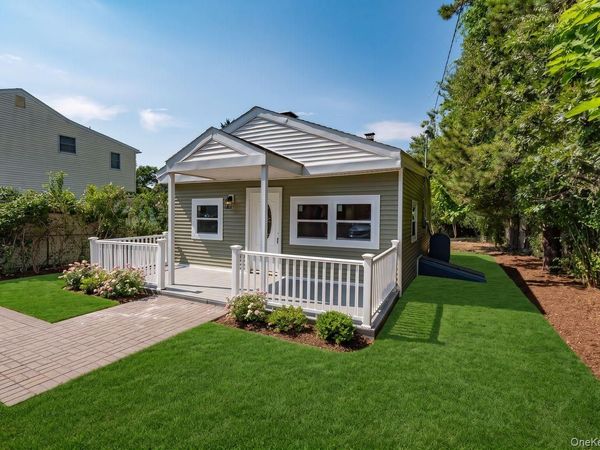 125 Sunset Avenue , Selden, NY 11784