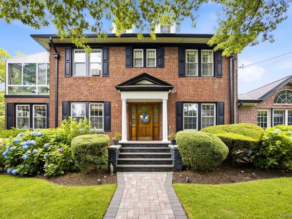Bayside, NY 11360