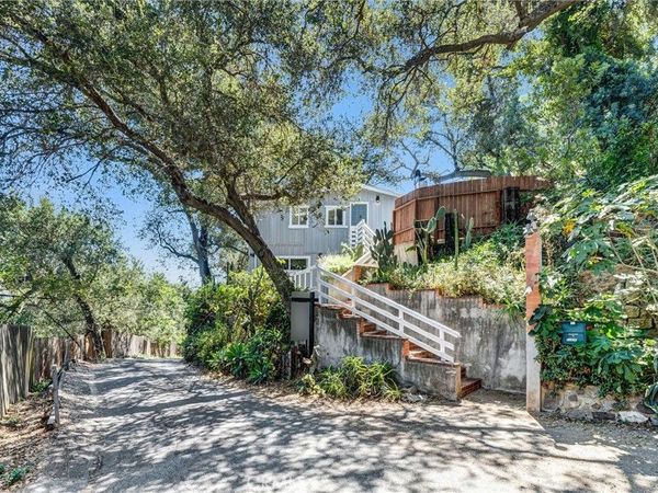 21936 Canon Drive, Topanga, CA 90290