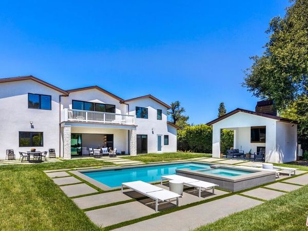 17361 W Amina Place, Encino, CA 91316