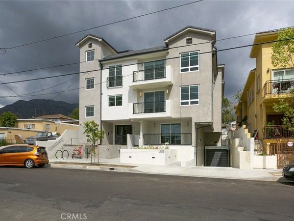 10218 Fernglen, Unit 101, Tujunga, CA 91042