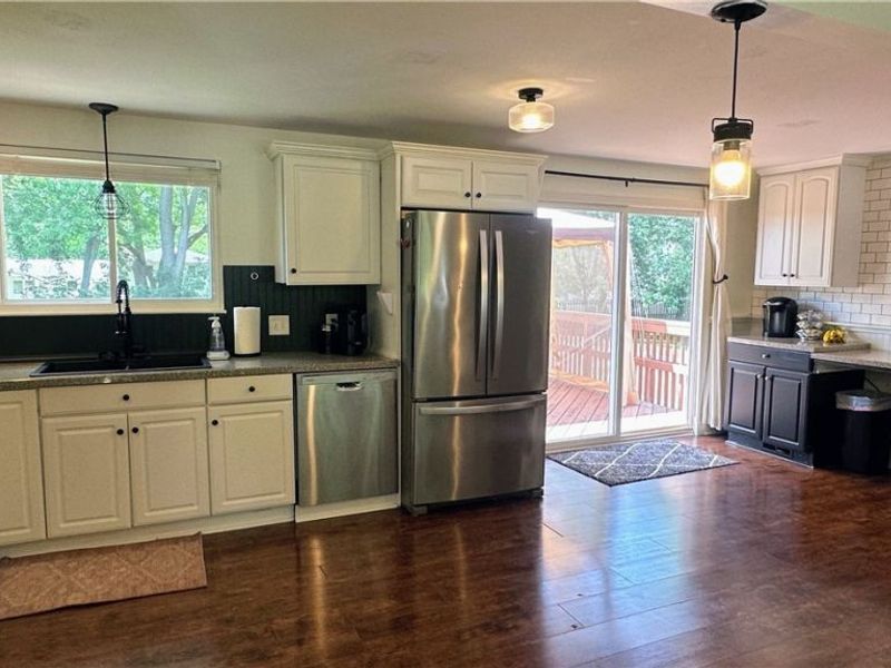 6280 Stafford Drive, North Olmsted, OH 44070 Photo 10