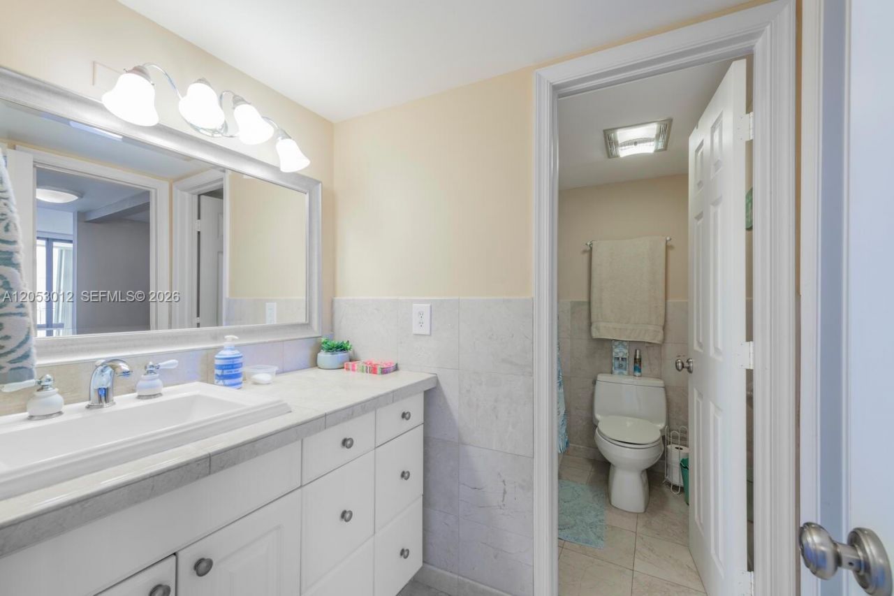 3590 S Ocean Blvd , Unit 707, South Palm Beach, FL 33480 Photo