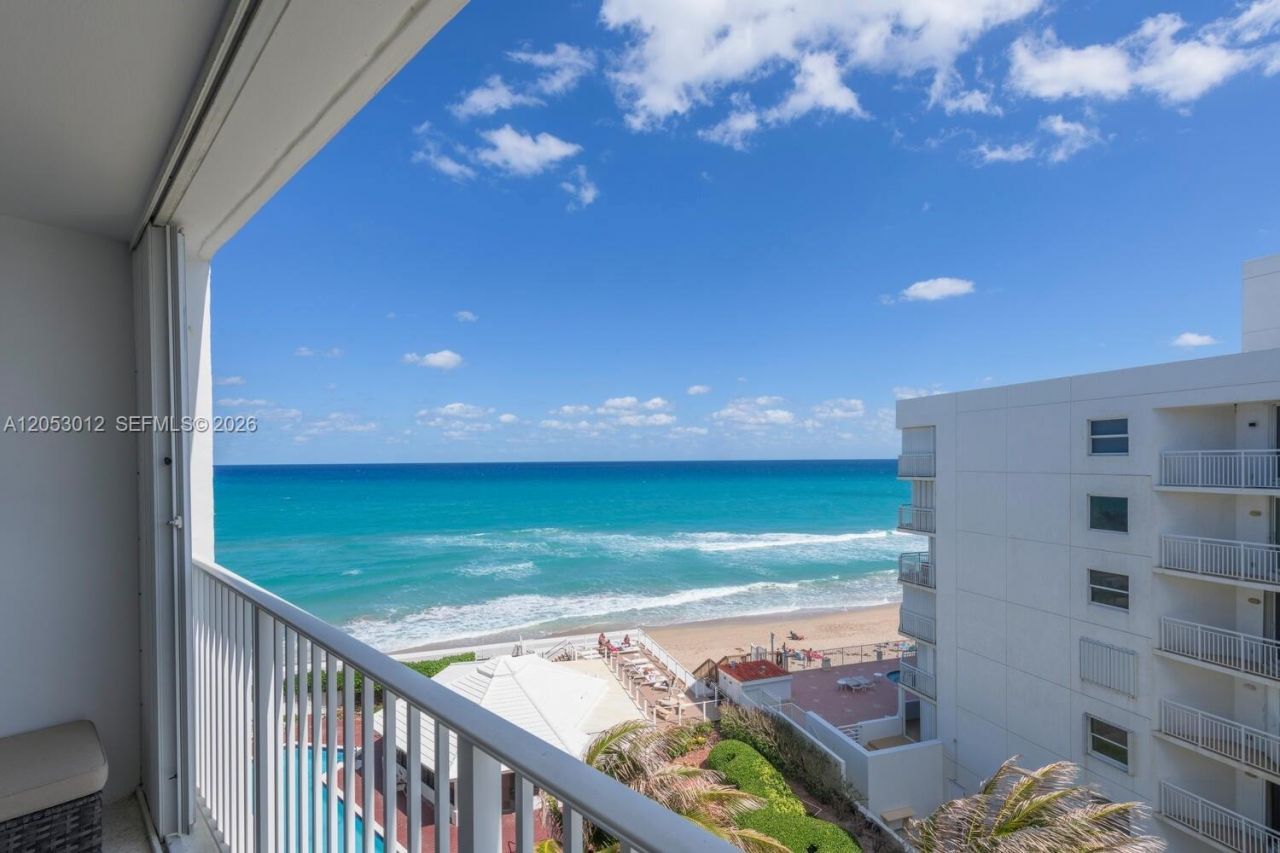 3590 S Ocean Blvd , Unit 707, South Palm Beach, FL 33480 Photo