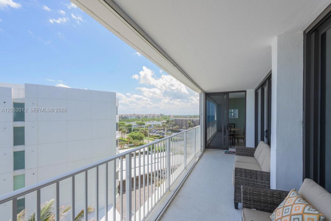 3590 S Ocean Blvd , Unit 707, South Palm Beach, FL 33480 Photo