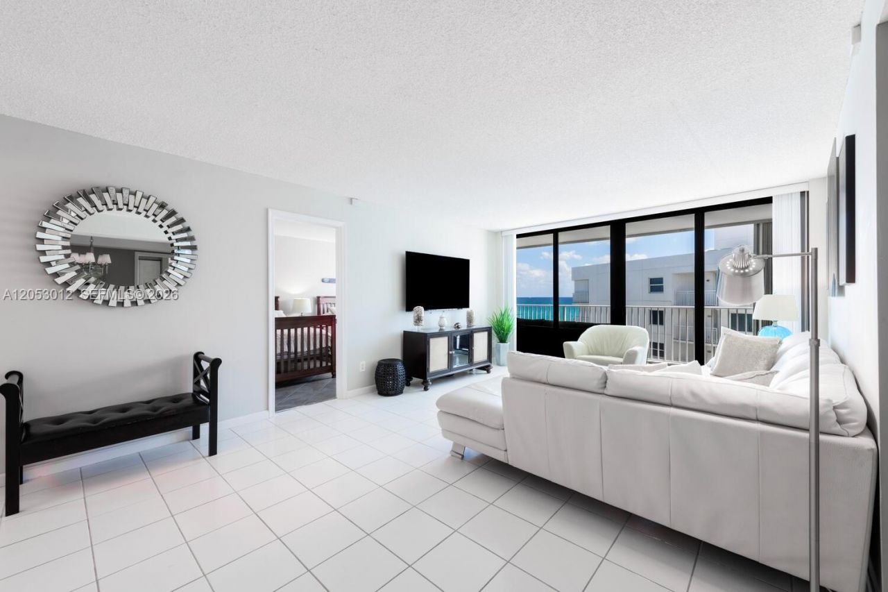 3590 S Ocean Blvd , Unit 707, South Palm Beach, FL 33480 Photo