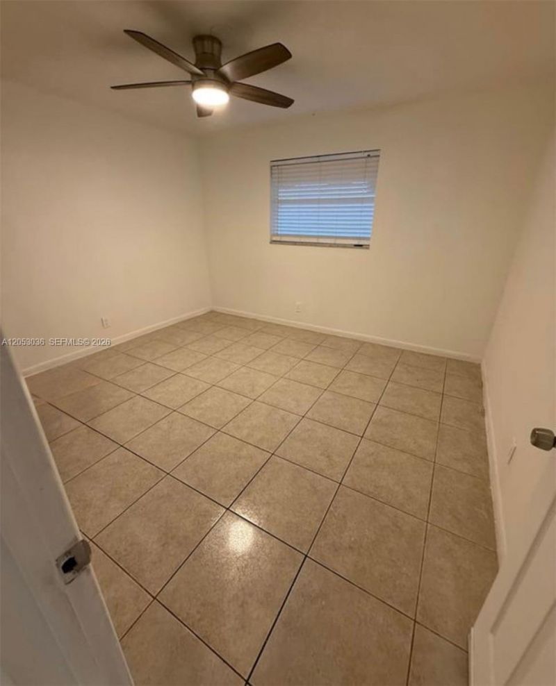 620 SW 7th Ave , Hallandale Beach, FL 33009 Photo