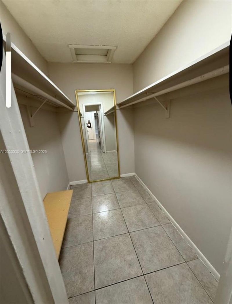 620 SW 7th Ave , Hallandale Beach, FL 33009 Photo