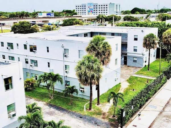 5300 NW 26th Ave , Unit 21, Miami, FL 33142