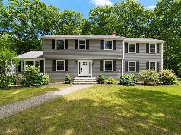 45 Woodberry Lane, North Andover, MA 01845