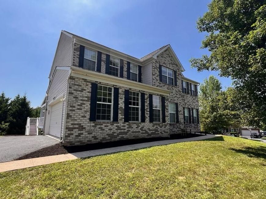 18305 Bubbling Spring Terrace , Boyds, MD 20841 Main Photo