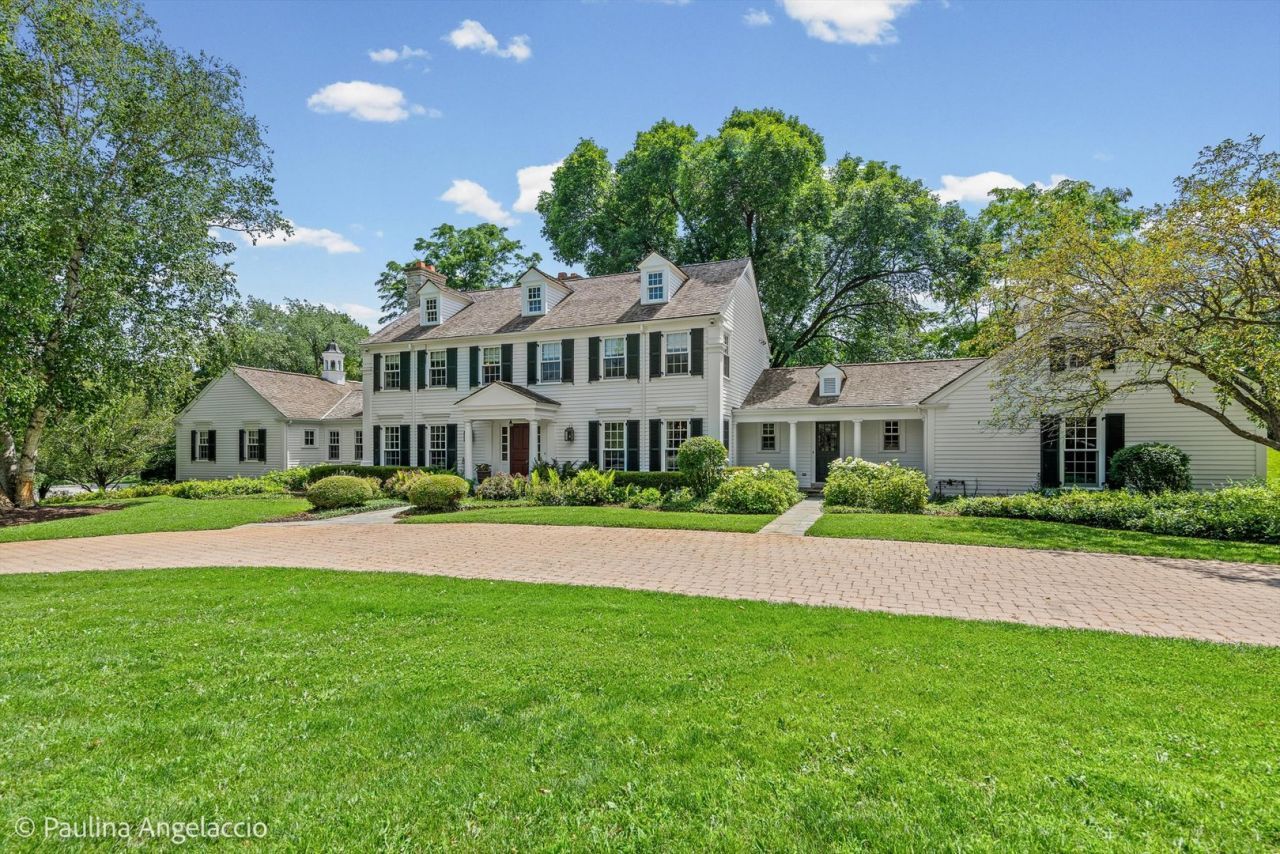 13 Deepwood Road , Barrington Hills, IL 60010