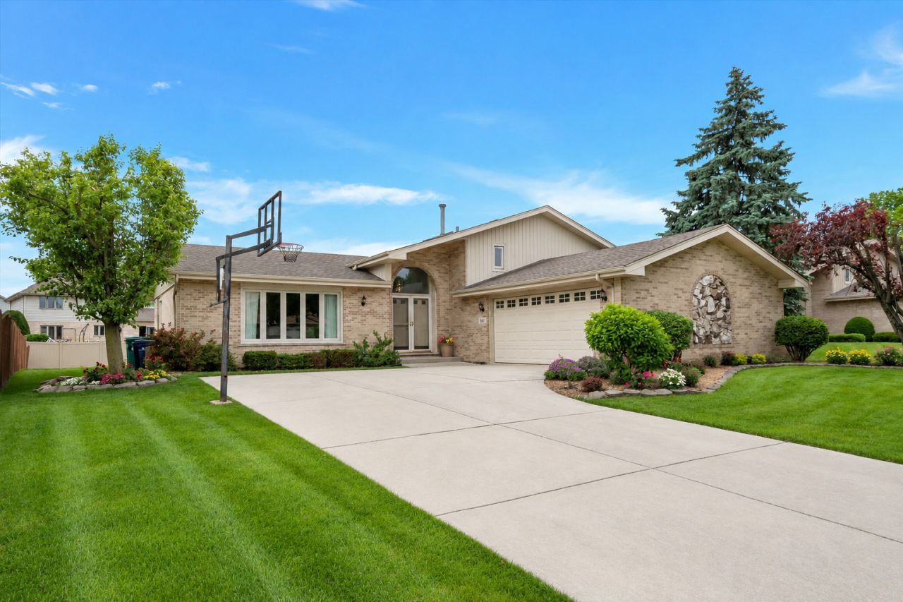 11621 Brookshire Drive , Orland Park, IL 60467