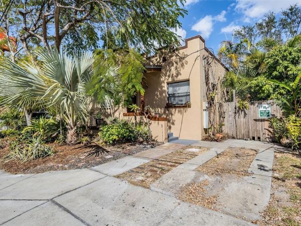 2325 W GREEN STREET , TAMPA, FL 33607