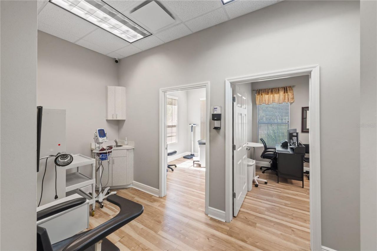 5381 Primrose Lake Circle , Tampa, FL 33647 Photo