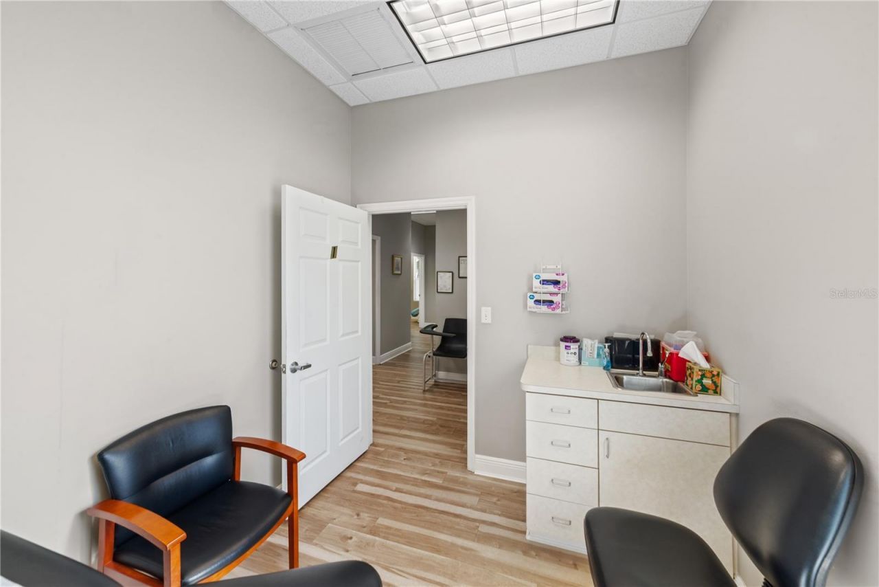 5381 Primrose Lake Circle , Tampa, FL 33647 Photo