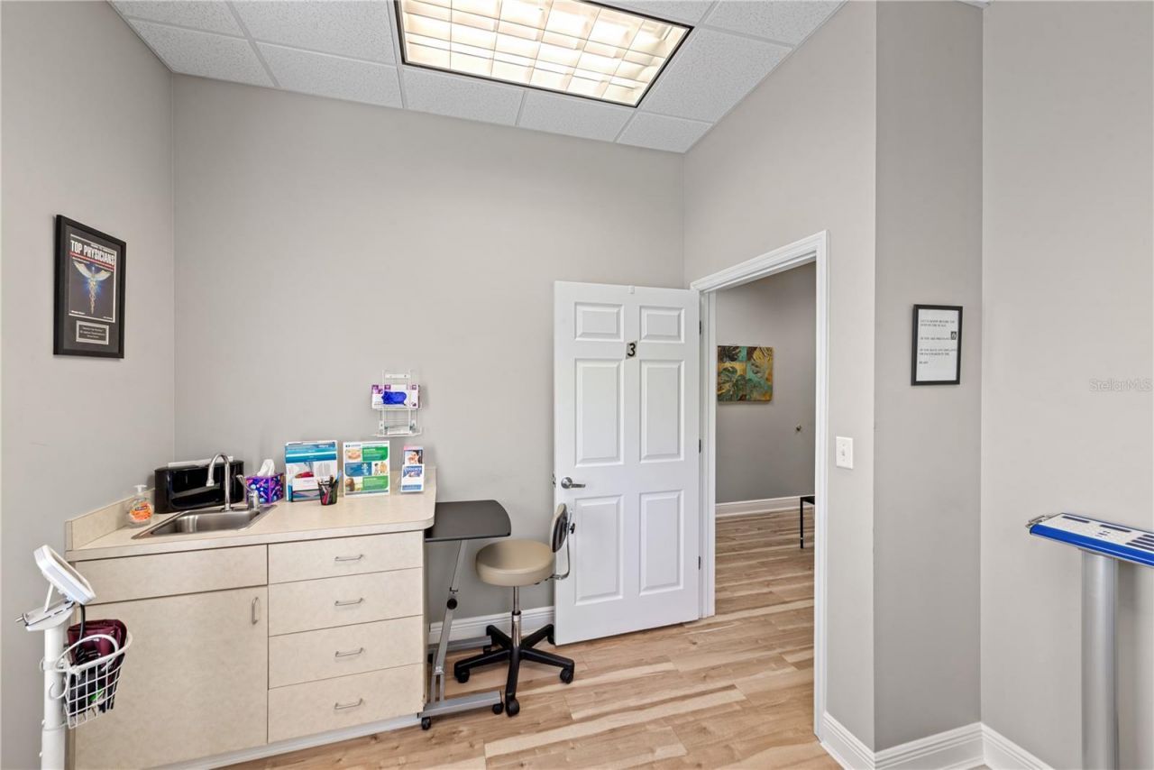 5381 Primrose Lake Circle , Tampa, FL 33647 Photo