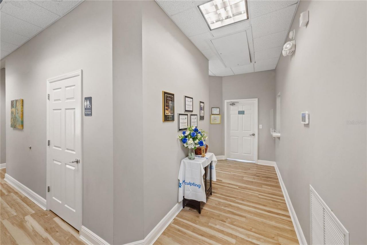 5381 Primrose Lake Circle , Tampa, FL 33647 Photo