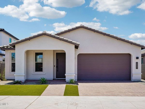 7951 W LOMA Lane, Peoria, AZ 85345