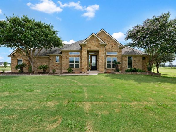 328 Apache PASS, Hutto, TX 78634