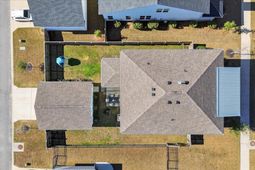 116 Falaise Street photo 4