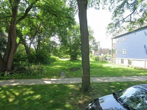 5524 S May Street , Chicago, IL 60621