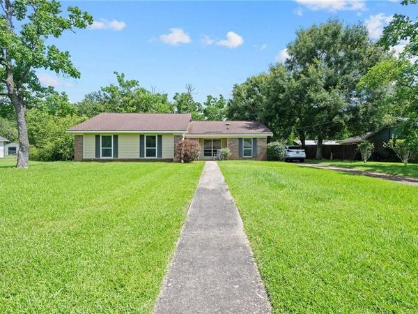 8280 Milton Road, Mobile, AL 36695