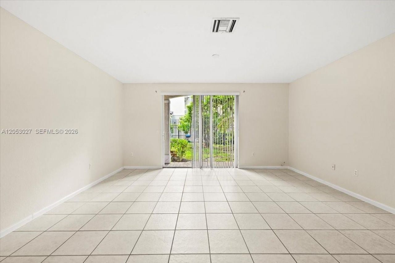 2779 SW 82nd Ave, Unit 105, Miramar, FL 33025 Photo