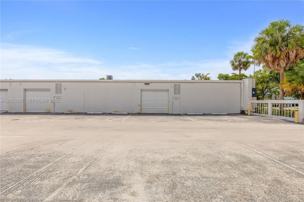 8125 NW 33rd St , Doral, FL 33122 Photo
