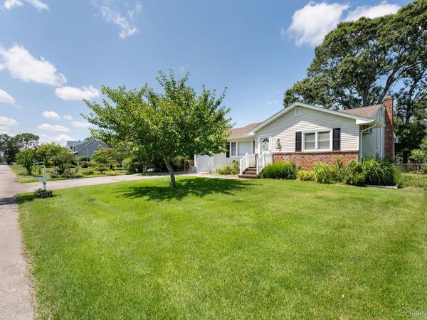 23 Staller Boulevard, Hampton Bays, NY 11946