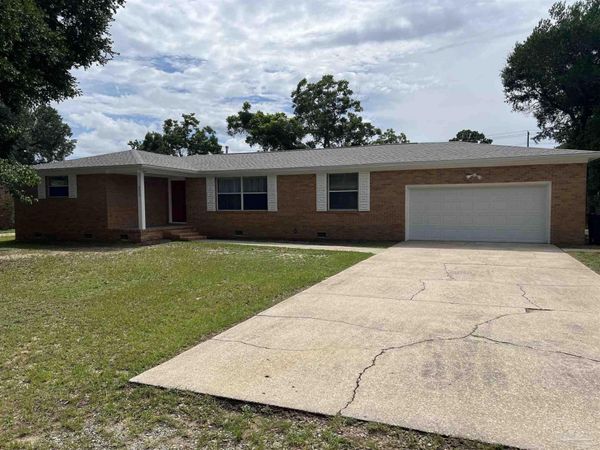 6223 Maybelle Dr, Pensacola, FL 32504