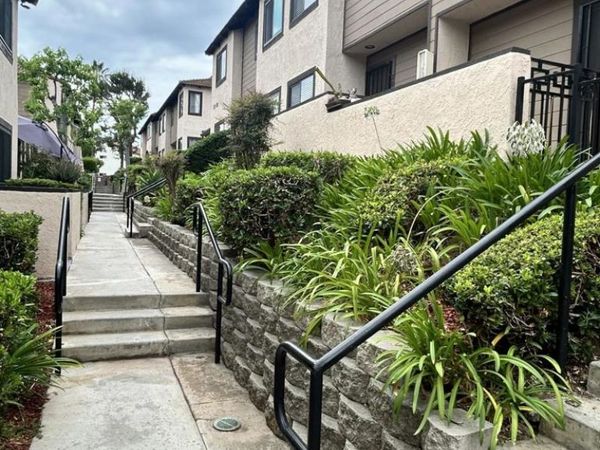 955 Postal Way, Unit 27, Vista, CA 92083