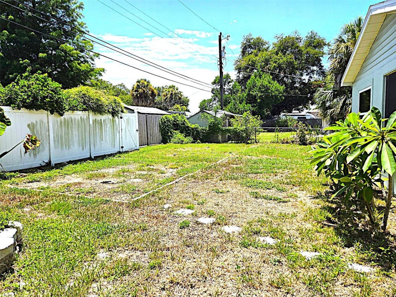 5036 Oxford Avenue N, Saint Petersburg, FL 33710 Photo
