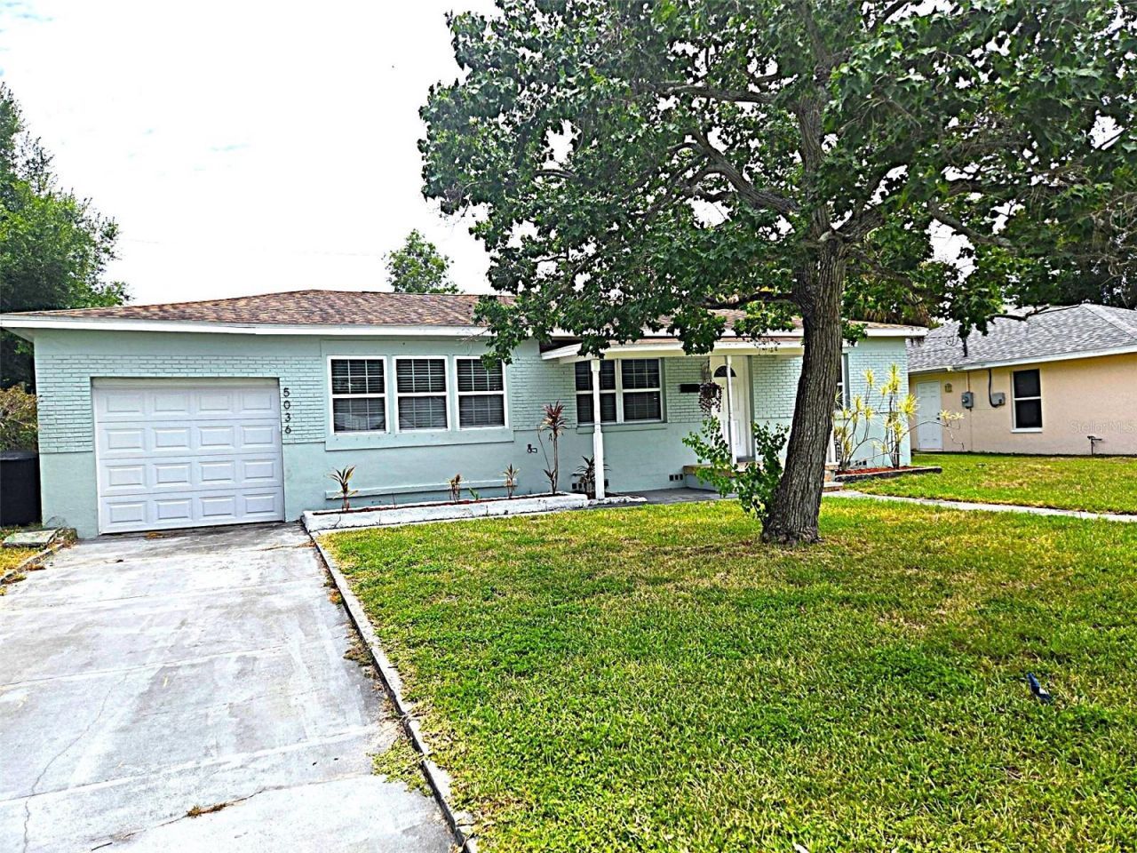 5036 Oxford Avenue N, Saint Petersburg, FL 33710 Photo