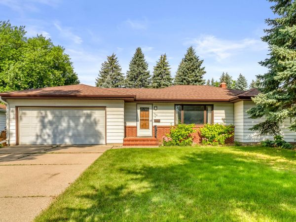 1613 16th Street S, Moorhead, MN 56560