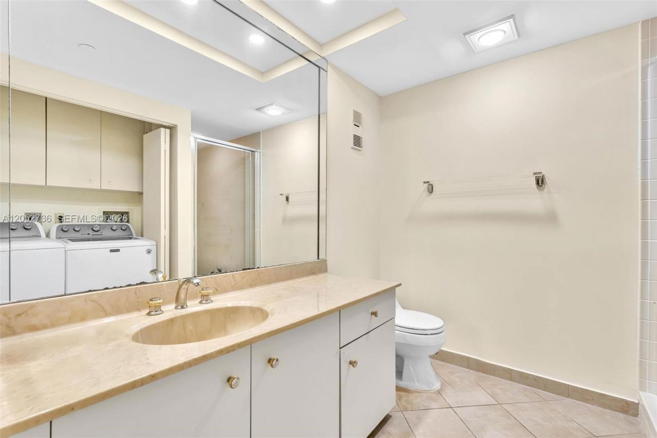 20281 E Country Club Dr, Unit 1907, Aventura, FL 33180 Photo