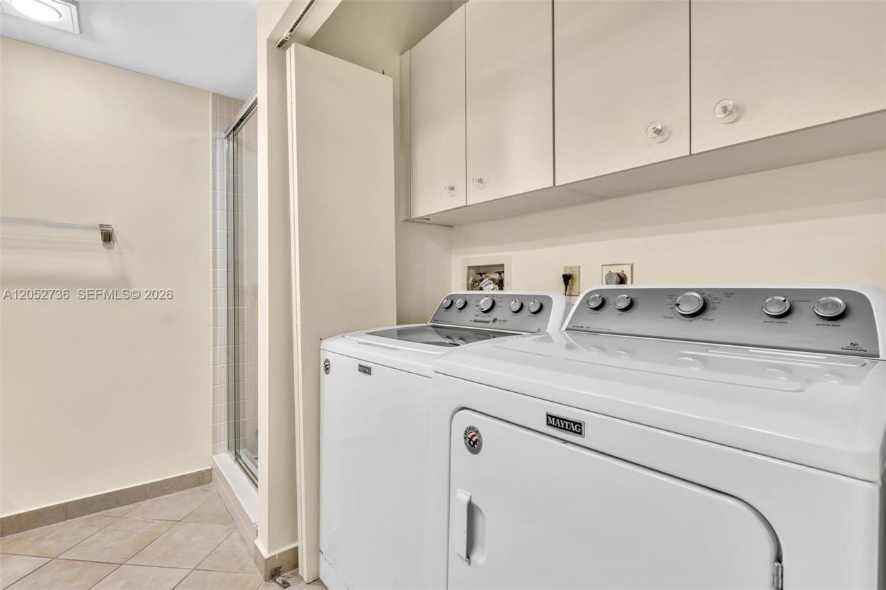 20281 E Country Club Dr, Unit 1907, Aventura, FL 33180 Photo