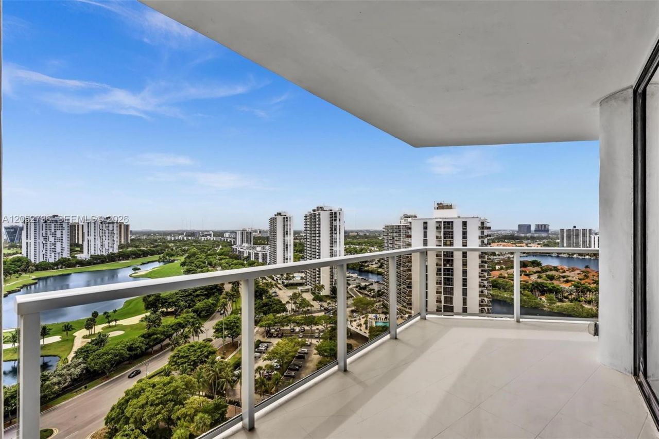 20281 E Country Club Dr , Unit 1907, Aventura, FL 33180 Photo