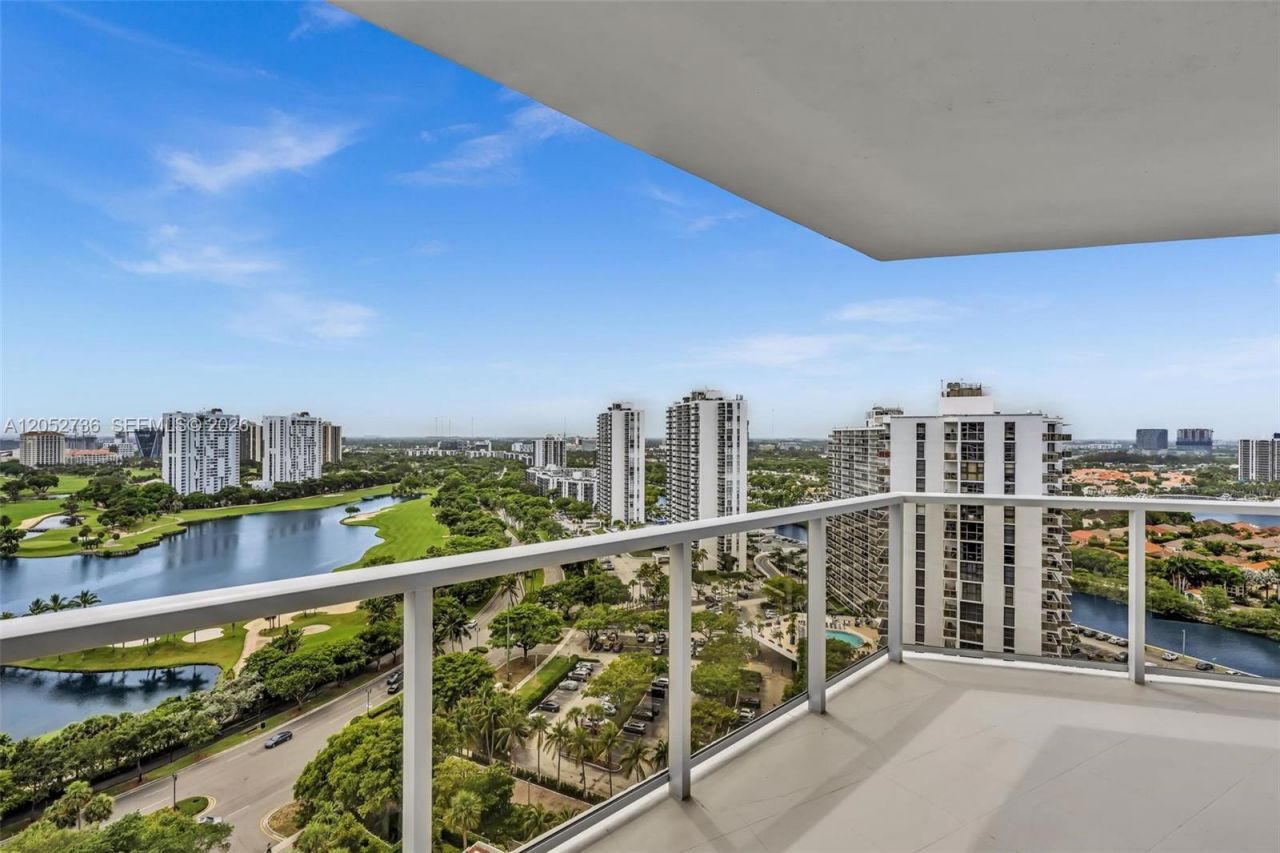 20281 E Country Club Dr , Unit 1907, Aventura, FL 33180 Photo