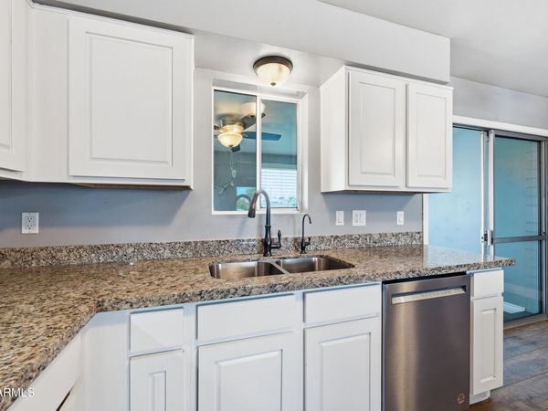 1506 W 2ND Street, Mesa, AZ 85201