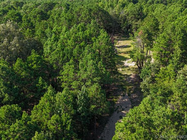 2 E 2030 Road , Fort Towson, OK 74735