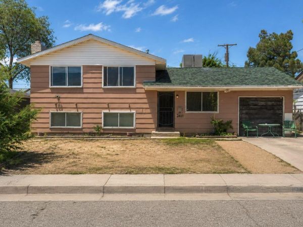 2827 Dorothy Street NE, Albuquerque, NM 87112