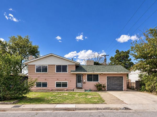 2827 Dorothy Street NE, Albuquerque, NM 87112